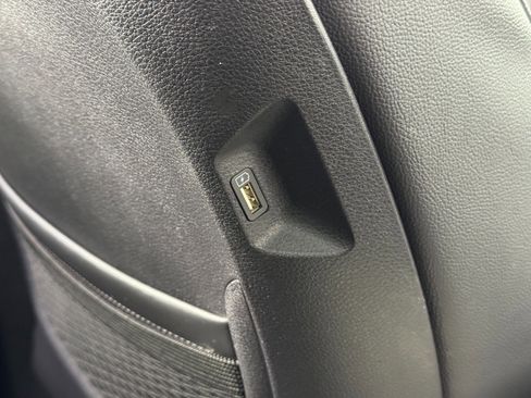 Used 2024 Kia Carnival SX Prestige image 39