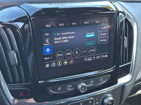 Certified 2023 Chevrolet Traverse LT image 28