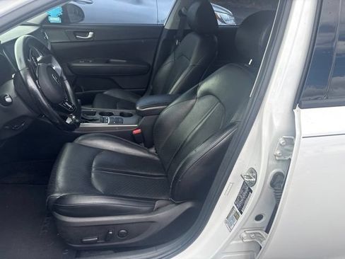 Used 2020 Kia Optima SE FWD image 9