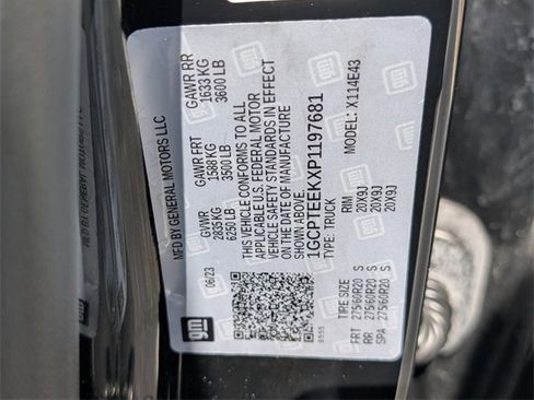 Used 2023 Chevrolet Colorado Trail Boss w/ Technology Package image 31