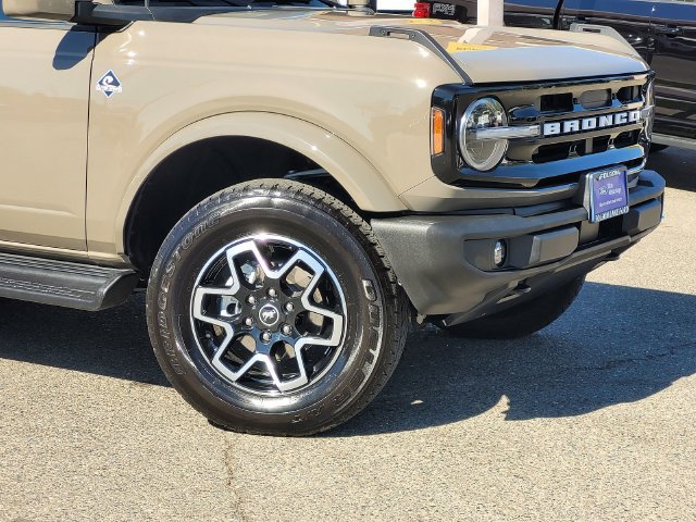 Certified 2025 Ford Bronco Outer Banks AWD/4WD image 6