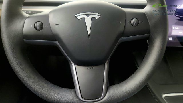 Used 2025 Tesla Model Y Long Range RWD image 58