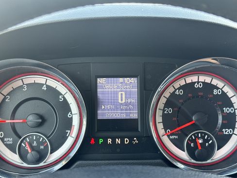Used 2018 Dodge Grand Caravan SE w/ Rear Park Assist Package FWD image 11
