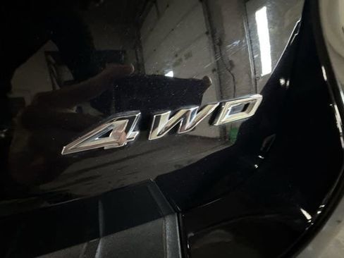 Used 2023 Ford Explorer Limited AWD/4WD image 27