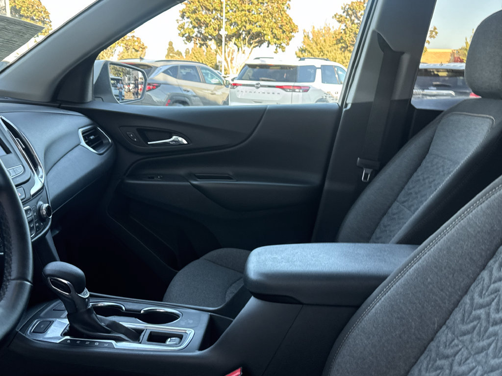 Used 2024 Chevrolet Equinox LT AWD/4WD image 11