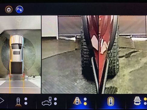 New 2026 Chevrolet Colorado ZR2 w/ Technology Package AWD/4WD image 17