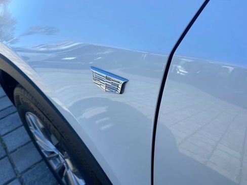 Certified 2025 Cadillac XT4 Premium Luxury FWD image 8