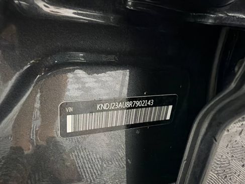 Used 2024 Kia Soul LX w/ Option Group 015 FWD image 31