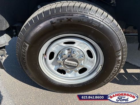 Certified 2024 Ford F250 XL w/ XL Chrome Package RWD image 10