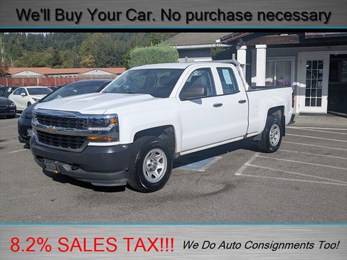 Used 2017 Chevrolet Silverado 1500 W/T w/ Trailering Package image 2