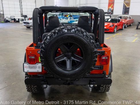 Used 2005 Jeep Wrangler Rubicon AWD/4WD image 6