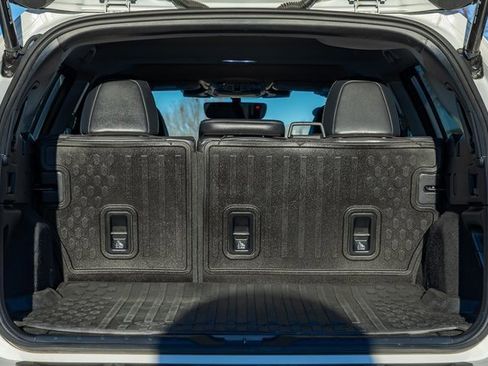 Used 2023 Subaru Outback Limited image 14