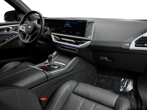 Used 2023 BMW XM AWD/4WD image 2