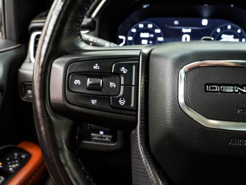 Used 2023 GMC Yukon Denali Ultimate AWD/4WD image 41