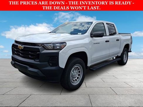 Used 2023 Chevrolet Colorado W/T w/ Advanced Trailering Package RWD image 4