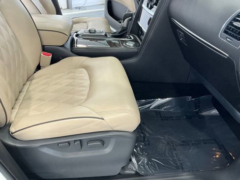 Used 2024 Nissan Armada Platinum w/ Captain's Chairs Package image 13