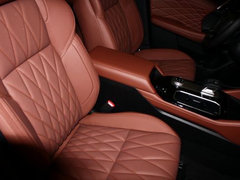 New 2026 Mitsubishi Outlander SEL image 7