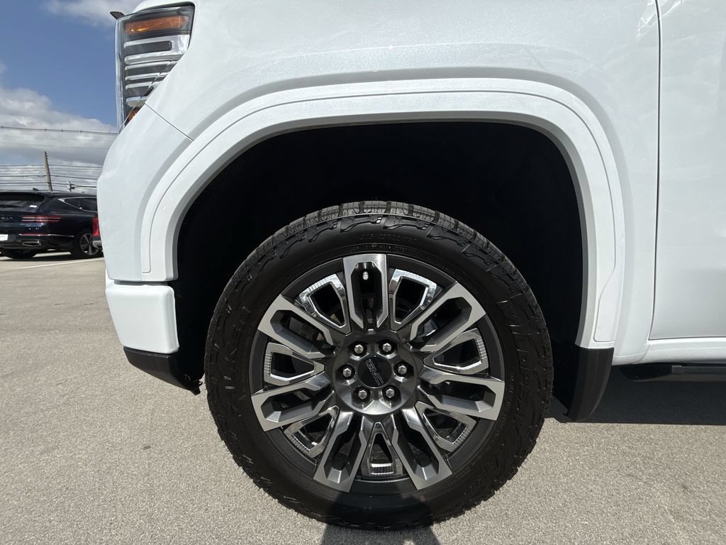 Used 2026 GMC Sierra 1500 Denali Ultimate AWD/4WD image 10