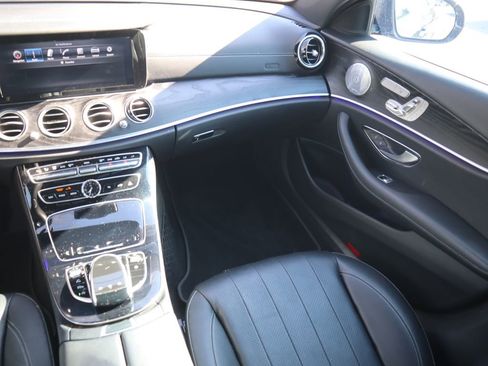Used 2017 Mercedes-Benz E 300 E 300 image 11