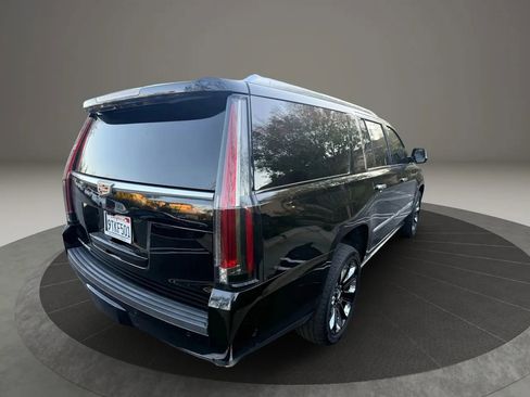 Used 2019 Cadillac Escalade ESV Platinum image 7