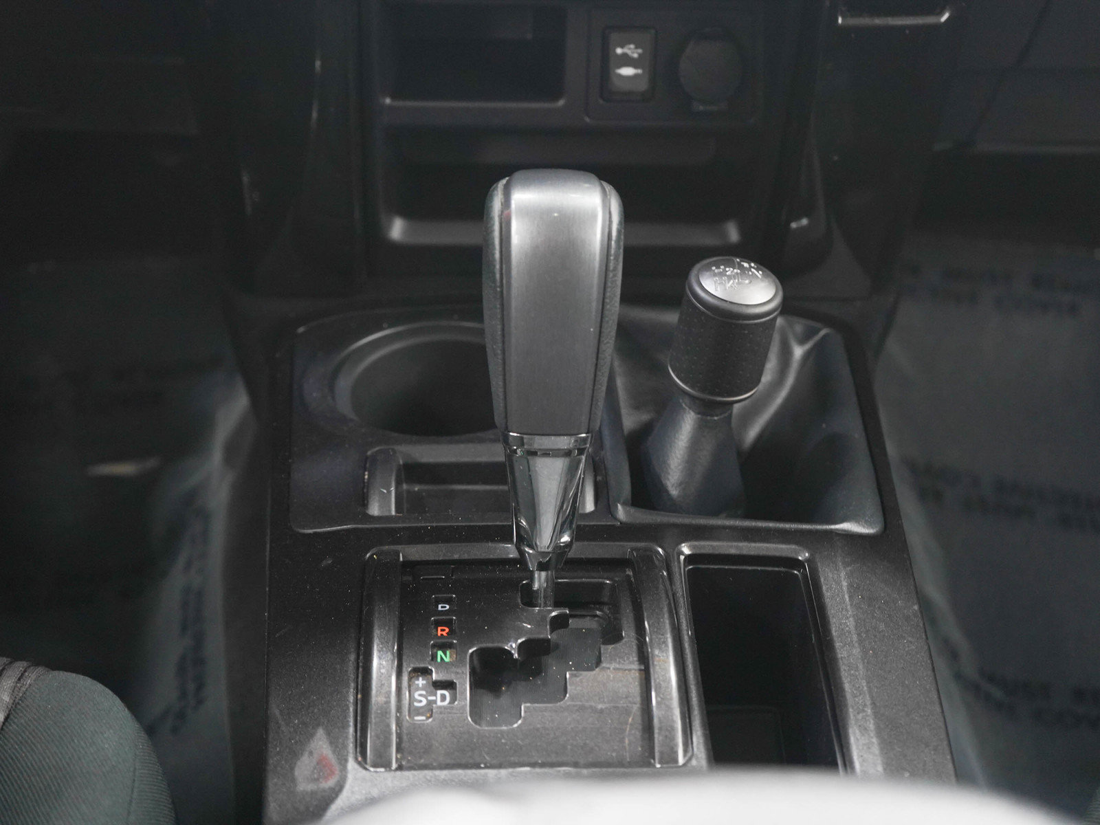 Used 2014 Toyota 4Runner Trail AWD/4WD image 19