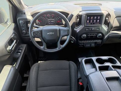 Used 2024 Chevrolet Silverado 1500 Custom Trail Boss AWD/4WD image 17