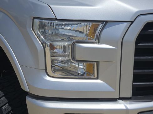 Used 2017 Ford F150 XLT w/ Equipment Group 302A Luxury AWD/4WD image 9