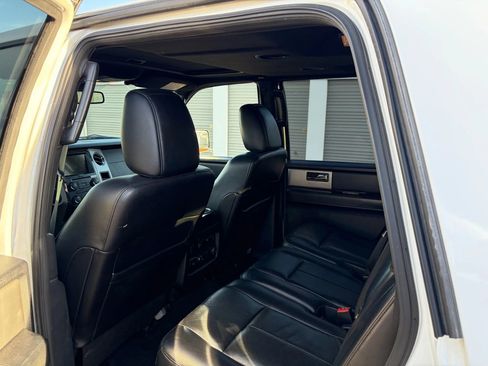 Used 2017 Ford Expedition EL Limited image 11