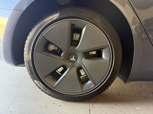 Used 2023 Tesla Model 3 Standard Range RWD image 31