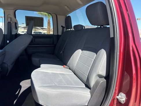 Certified 2017 RAM 1500 Express AWD/4WD image 9