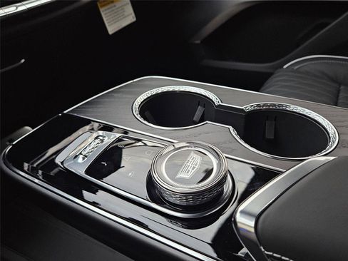 New 2026 Cadillac Lyriq V w/ Exterior Carbon Fiber Package AWD/4WD image 22