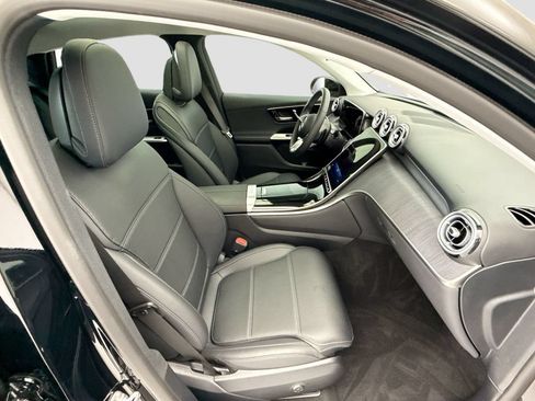 Certified 2025 Mercedes-Benz GLC 300 4MATIC image 19