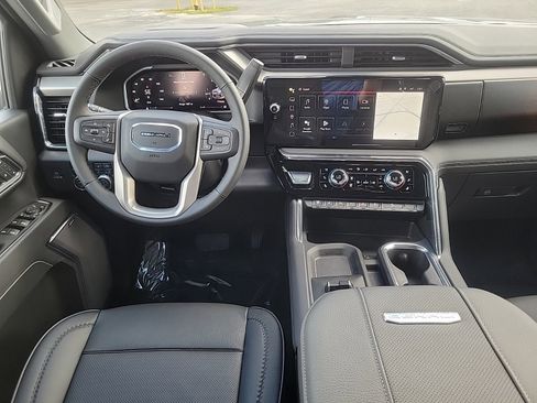 New 2026 GMC Sierra 2500 Denali w/ Technology Package image 15