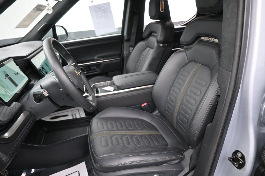 Used 2022 Rivian R1T Adventure AWD/4WD image 21