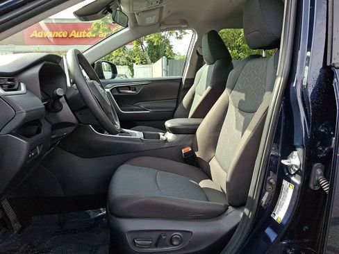 Certified 2025 Toyota RAV4 XLE FWD image 14