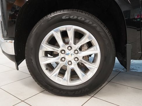 Used 2021 Chevrolet Silverado 1500 LTZ w/ Technology Package AWD/4WD image 16