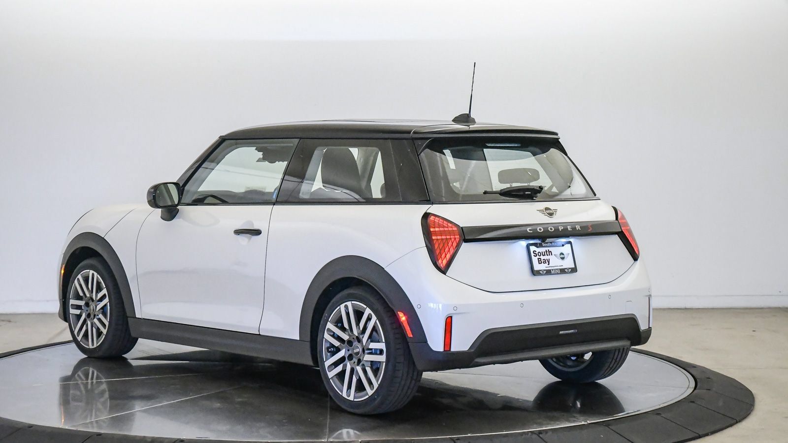 New 2026 MINI Cooper S FWD image 2