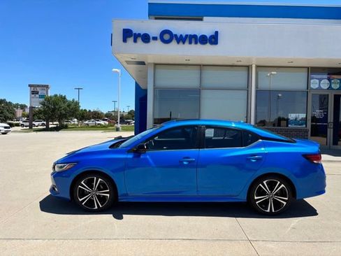 Used 2023 Nissan Sentra SR w/ SR Premium Package FWD image 8