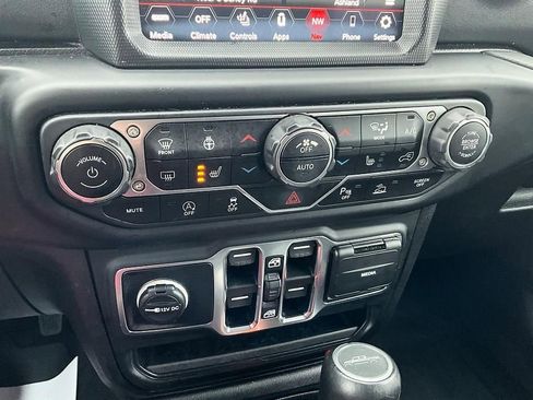 Used 2021 Jeep Gladiator Overland AWD/4WD image 20