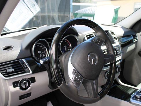 Used 2015 Mercedes-Benz ML 350 2WD image 25