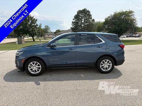 Used 2024 Chevrolet Equinox LT w/ LPO, Floor Liner Package FWD image 3