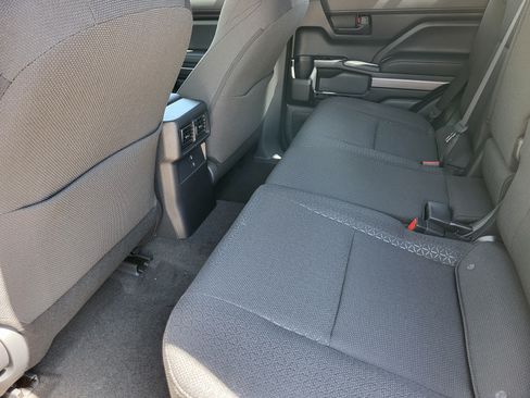 Certified 2026 Toyota 4Runner SR5 AWD/4WD image 19