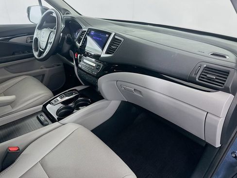 Certified 2017 Honda Pilot Elite image 30