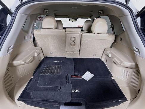 Used 2020 Nissan Rogue SV image 27