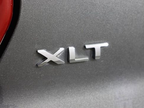 Certified 2018 Ford Explorer XLT w/ Equipment Group 202A image 27