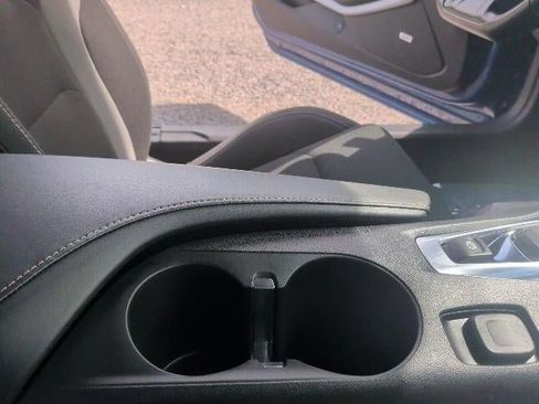Used 2021 Chevrolet Camaro LT w/ Technology Package RWD image 17