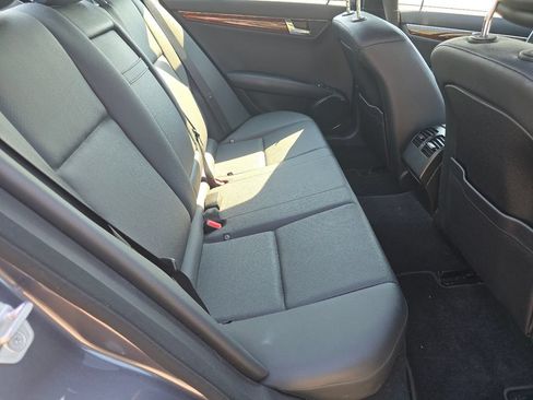 Used 2011 Mercedes-Benz C 300 4MATIC Sedan image 16