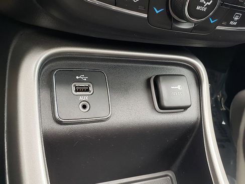 Used 2018 Jeep Compass Sport w/ Tech Group FWD image 21