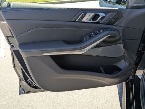 New 2026 BMW X5 M60i w/ Executive Package image 11