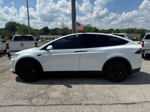 Used 2021 Tesla Model X Long Range AWD/4WD image 9